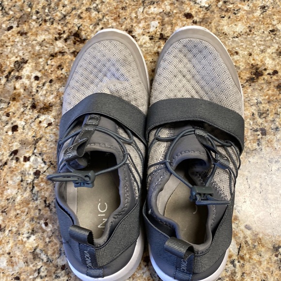 Vionic Shoes Vionic Tennis Shoes Poshmark